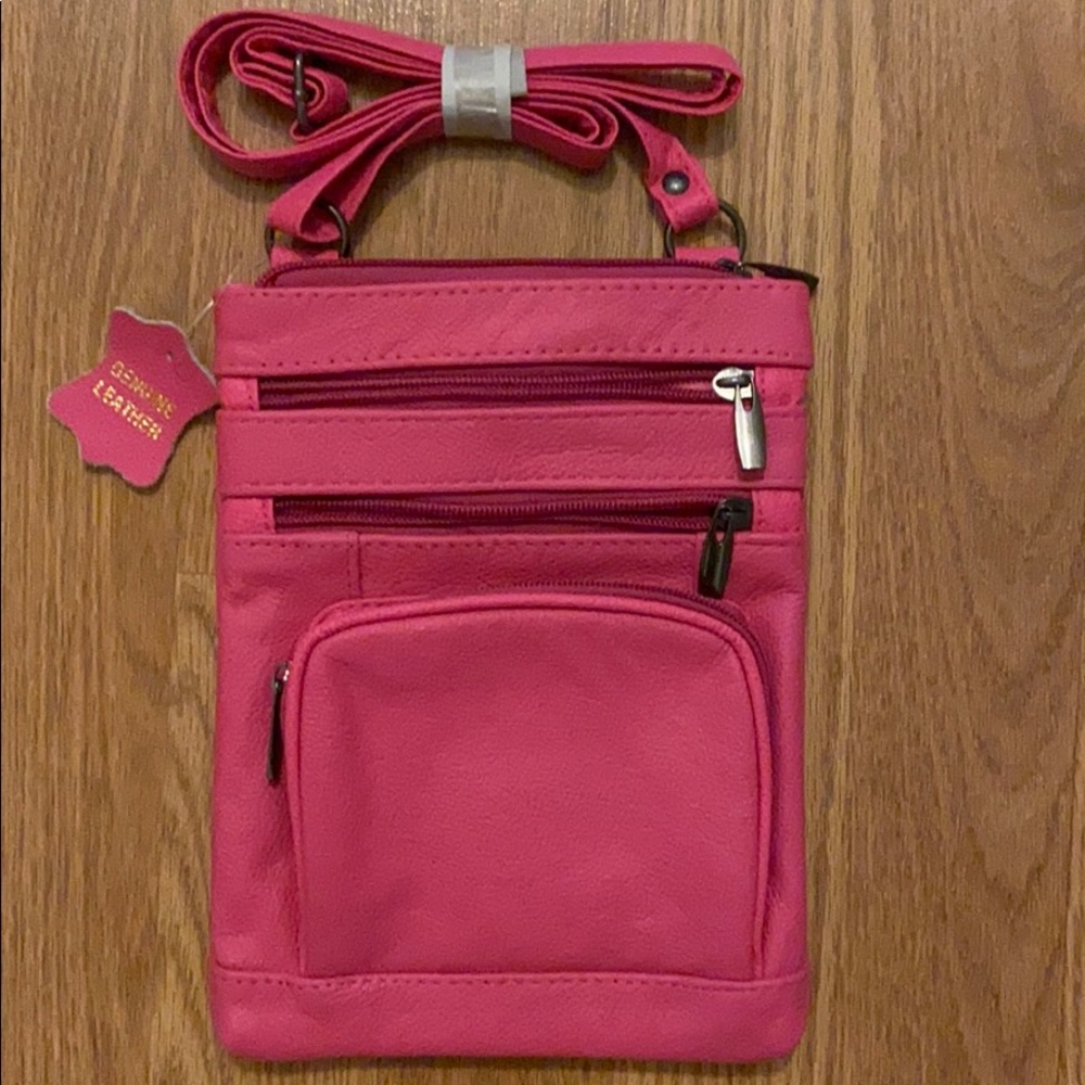 Cross body purse. Never used!